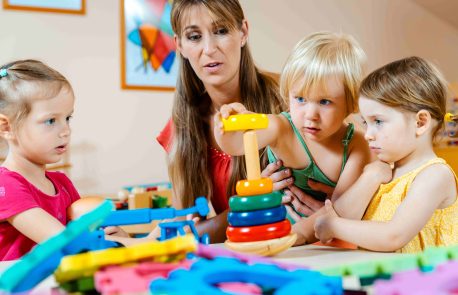 Encouraging Curiosity in Early Learners